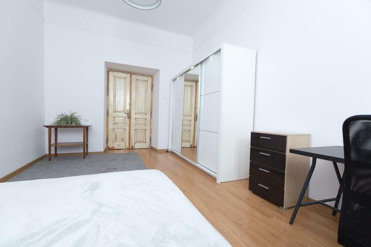 Apartment - Old Town - Cyrulicza Λούμπλιν Εξωτερικό φωτογραφία