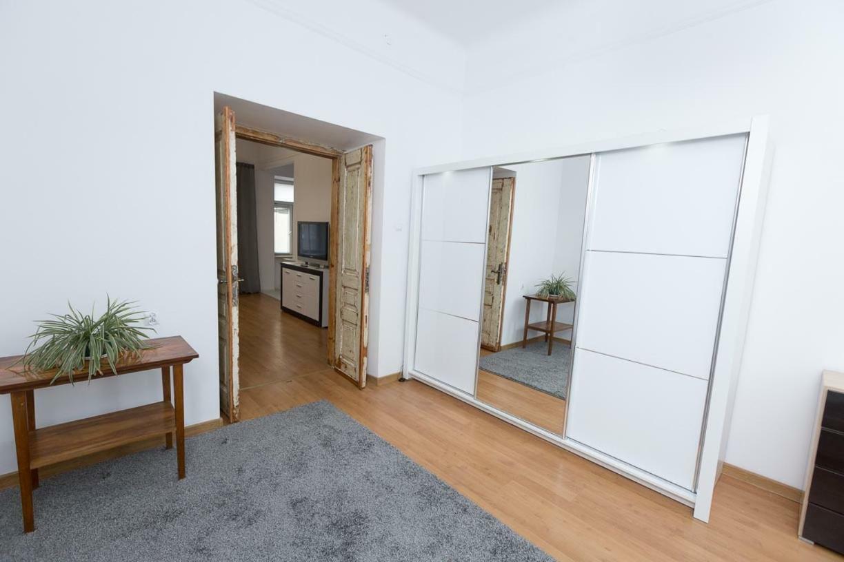 Apartment - Old Town - Cyrulicza Λούμπλιν Εξωτερικό φωτογραφία